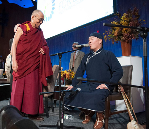 Ayan-ool sings for Dalai Lama
